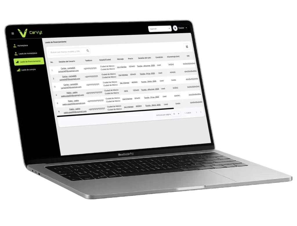 Mockup de laptop con panel administrativo de CarVyt para dealers con leads de compra de autos y opción de exportar registros